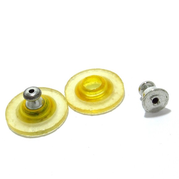 CHANEL Coco Mark Earrings - Picture 7 of 7